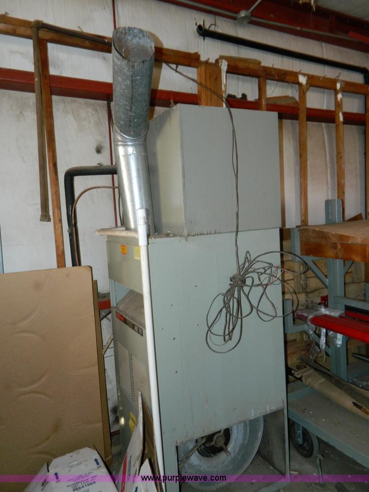 image for item E9408 40' x 60' metal building