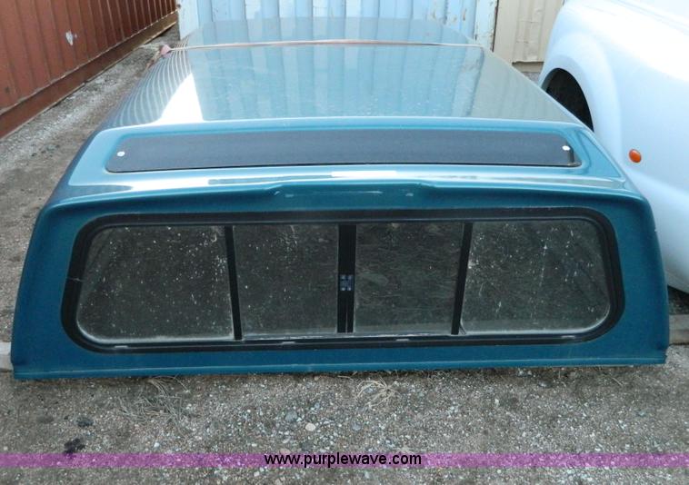 image for item E9444 Fiberglass pickup topper