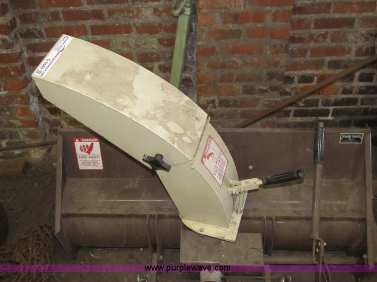 image for item G9449 Grasshopper 412 42"W snowblower