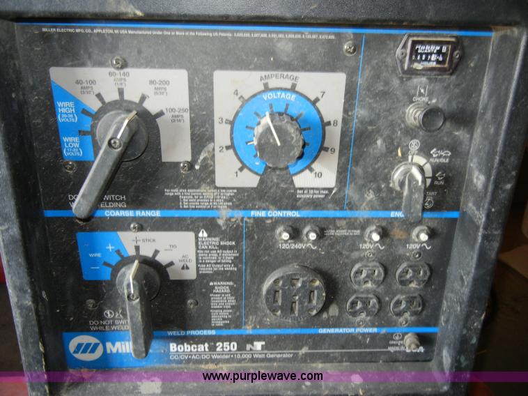 image for item H9624 Miller Bobcat 250NT welder/generator