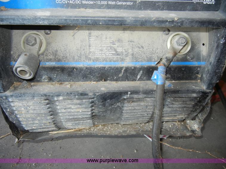 image for item H9624 Miller Bobcat 250NT welder/generator