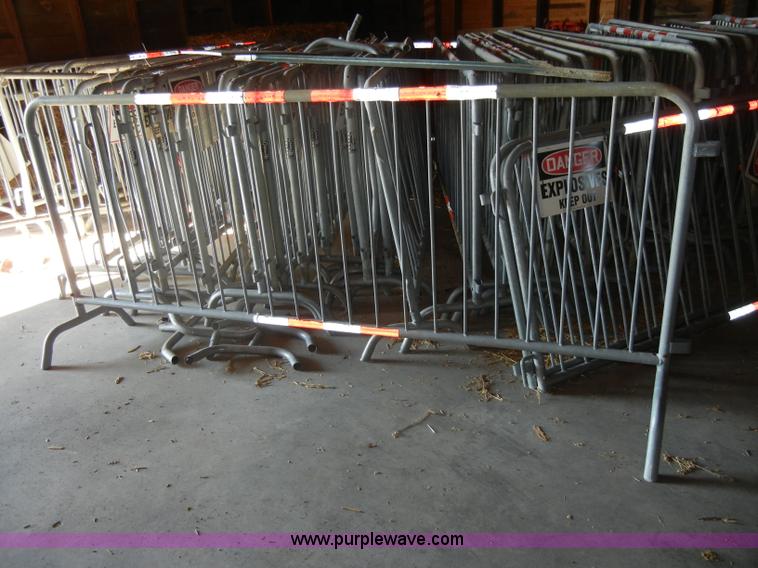 image for item H9625 Steel barrier fence