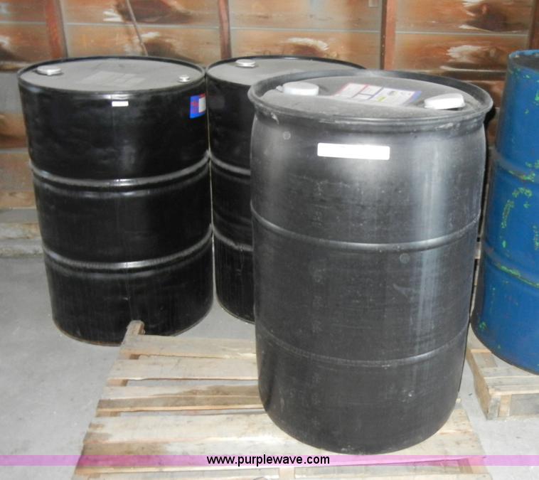 image for item H9679 Dezol 15W-40 oil