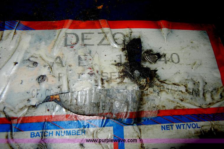 image for item H9679 Dezol 15W-40 oil