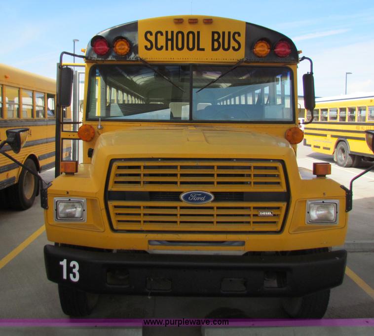 image for item I9671 1990 Ford B700 school bus
