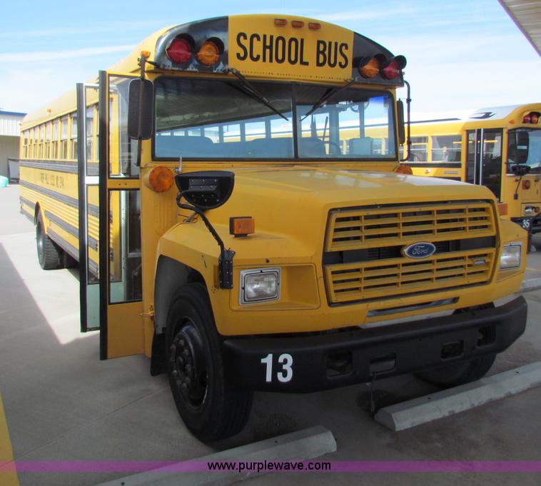 image for item I9671 1990 Ford B700 school bus