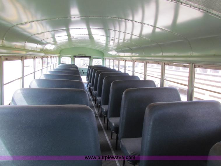image for item I9671 1990 Ford B700 school bus