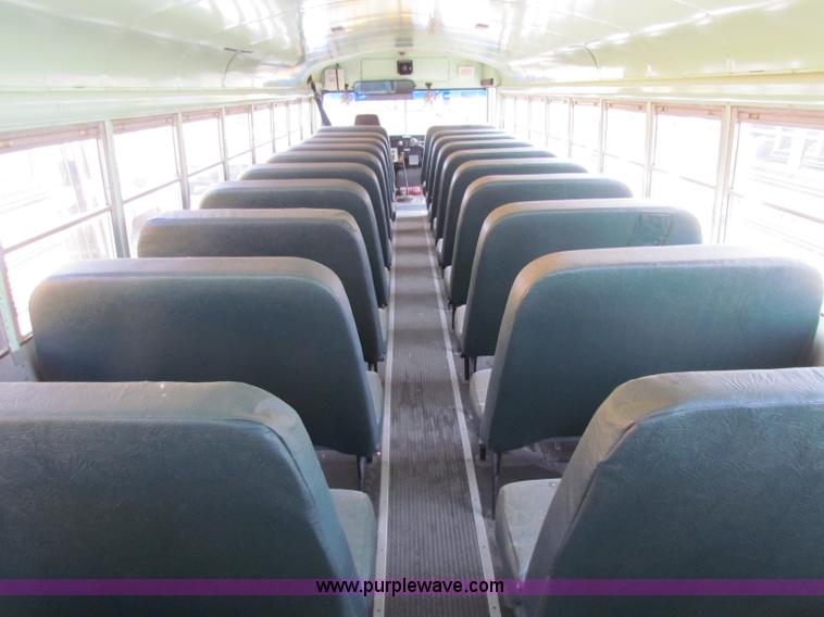 image for item I9673 1991 Ford B700 school bus