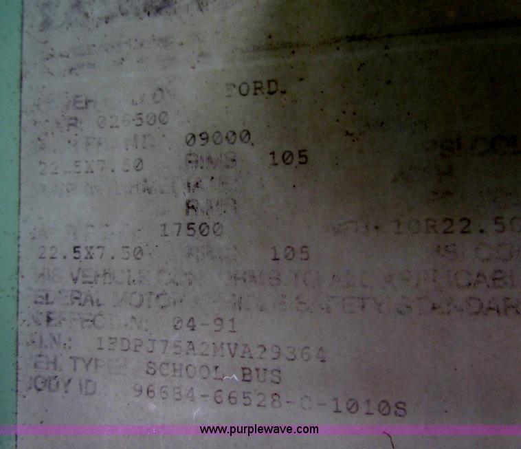 image for item I9673 1991 Ford B700 school bus