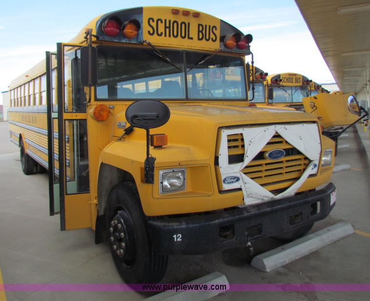 image for item I9674 1990 Ford B700 school bus