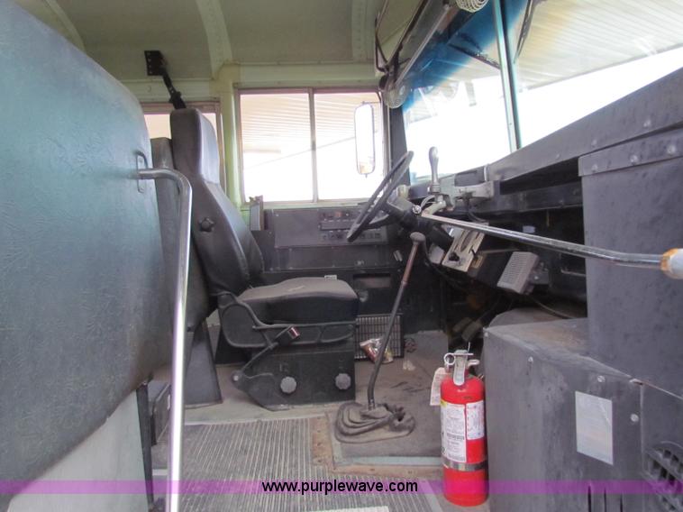 image for item I9674 1990 Ford B700 school bus