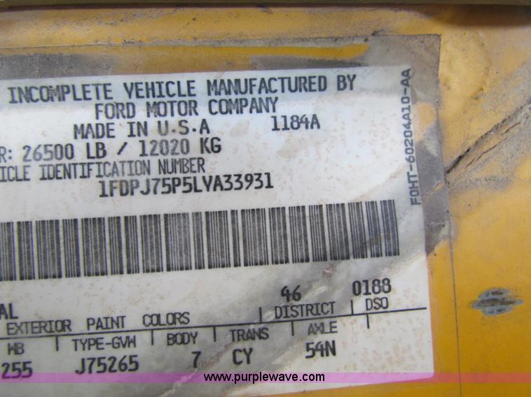 image for item I9674 1990 Ford B700 school bus