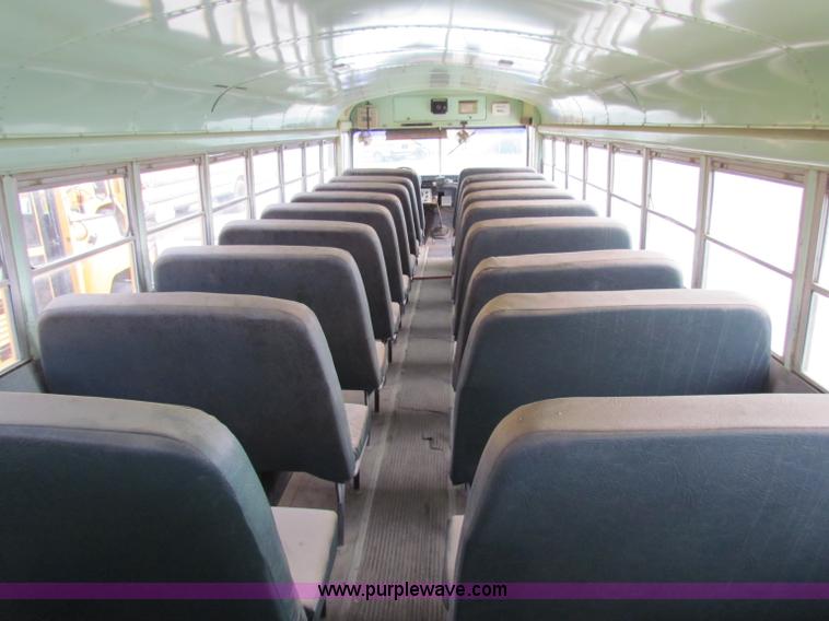 image for item I9675 1987 Ford B700 school bus