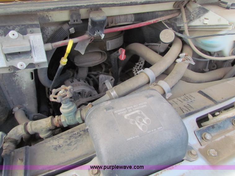 image for item I9676 1992 Chevrolet G30 school bus