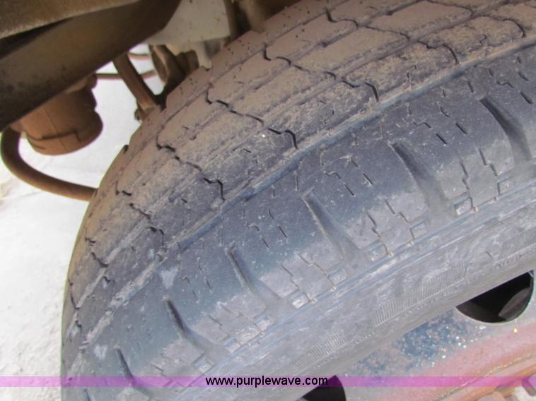 image for item I9676 1992 Chevrolet G30 school bus