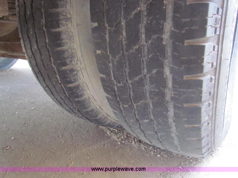 image for item I9676 1992 Chevrolet G30 school bus