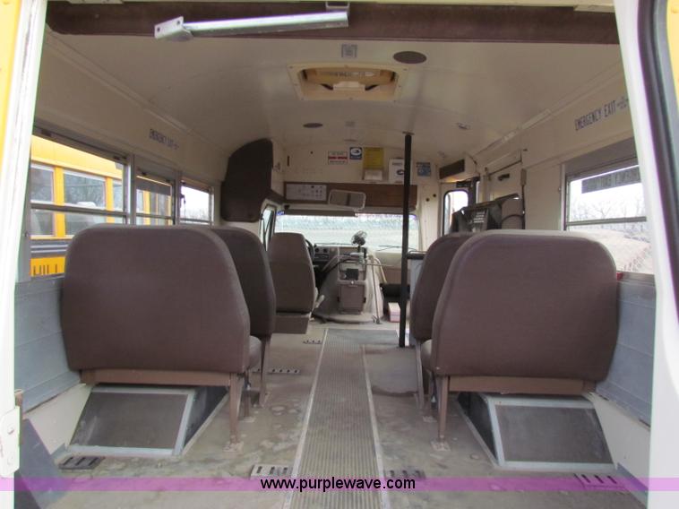image for item I9676 1992 Chevrolet G30 school bus