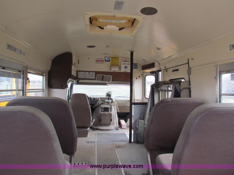 image for item I9676 1992 Chevrolet G30 school bus