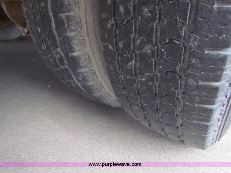 image for item I9676 1992 Chevrolet G30 school bus