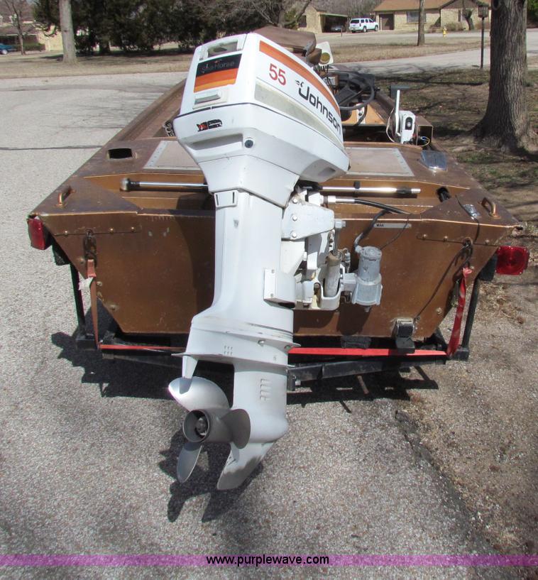 image for item I9681 1978 Monark 16' aluminum boat