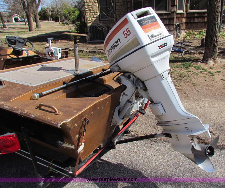 image for item I9681 1978 Monark 16' aluminum boat