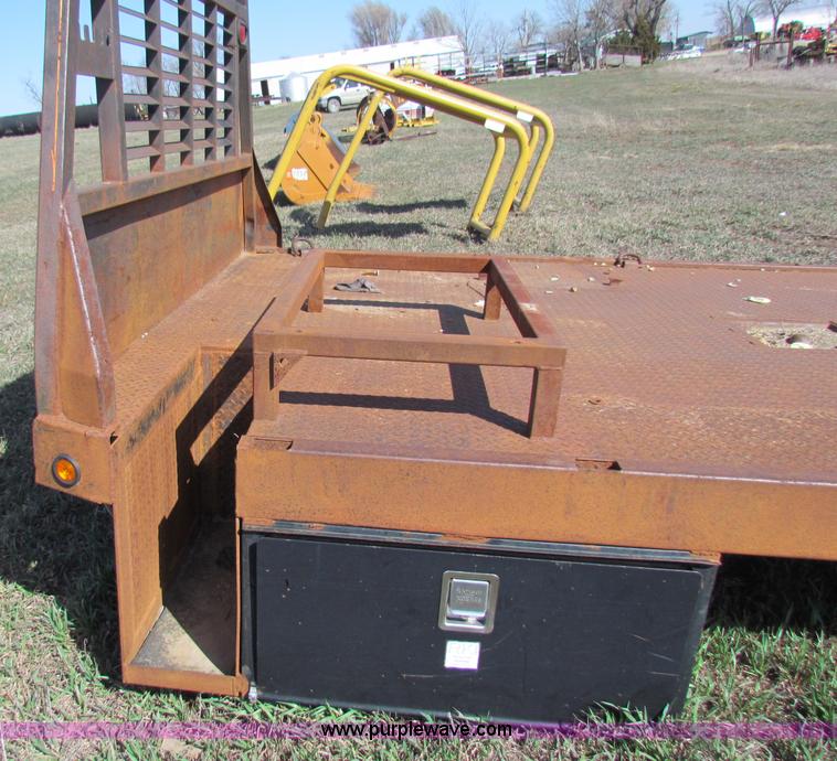 image for item I9684 11' x 8' steel flatbed