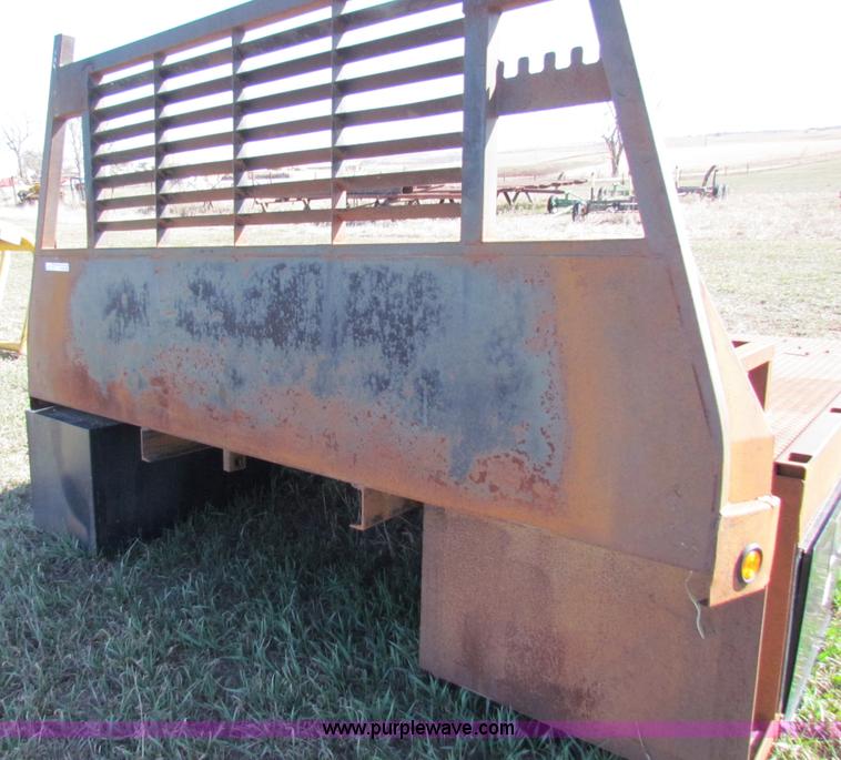 image for item I9684 11' x 8' steel flatbed