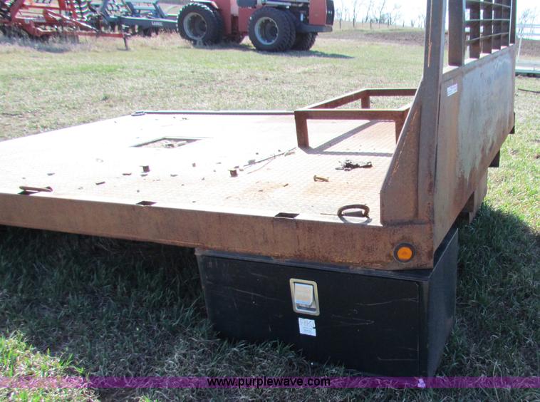 image for item I9684 11' x 8' steel flatbed