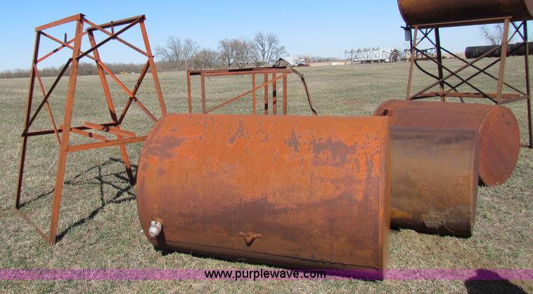 image for item I9689 (3) assorted fuel tanks