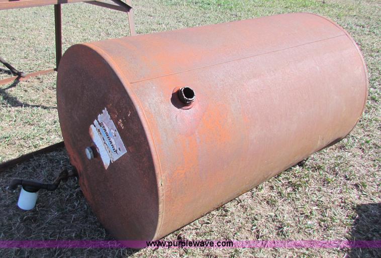 image for item I9689 (3) assorted fuel tanks