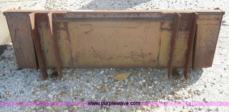 image for item U9852 60" utility bucket with nine teeth