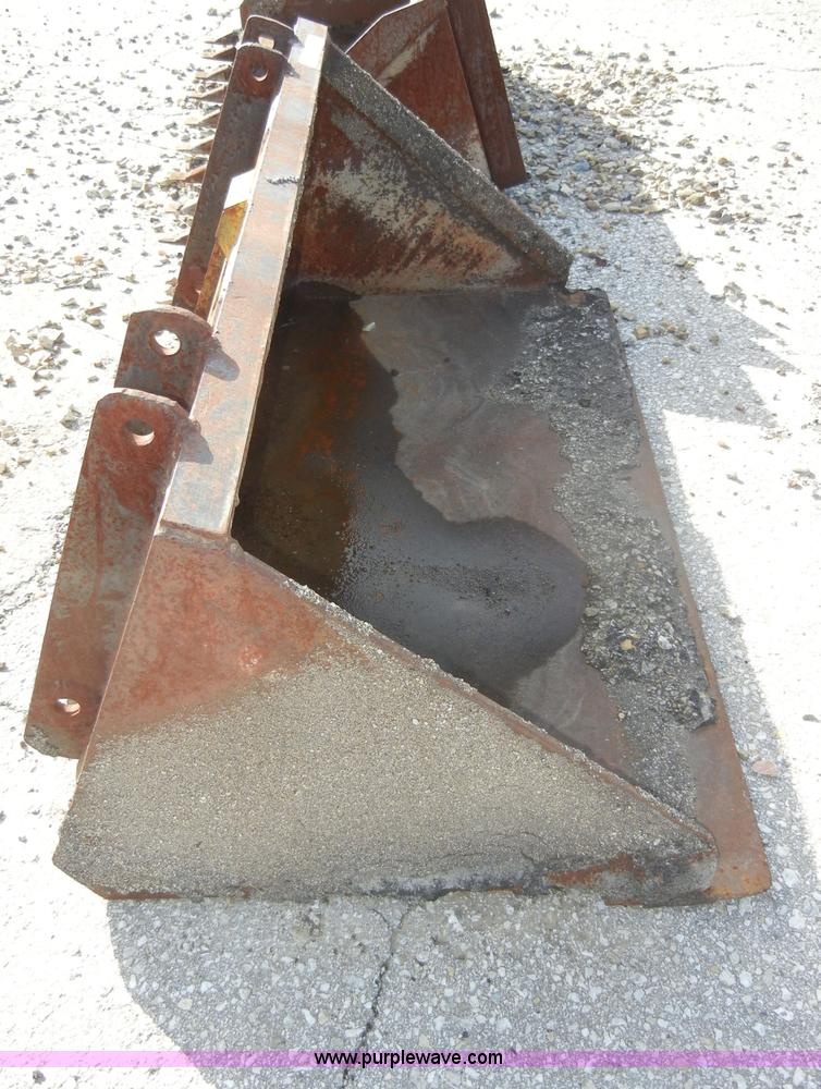 image for item U9853 52" utility bucket with weld on edge