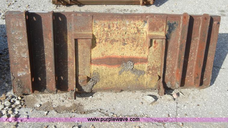 image for item U9853 52" utility bucket with weld on edge