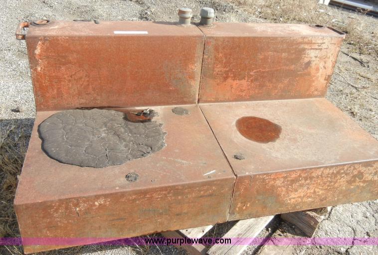 image for item U9857 L-shape dual fuel tank