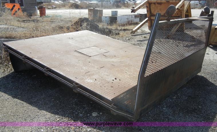image for item U9868 Pickup flatbed