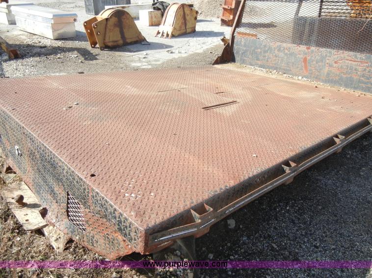 image for item U9868 Pickup flatbed