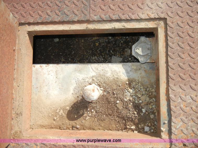 image for item U9868 Pickup flatbed