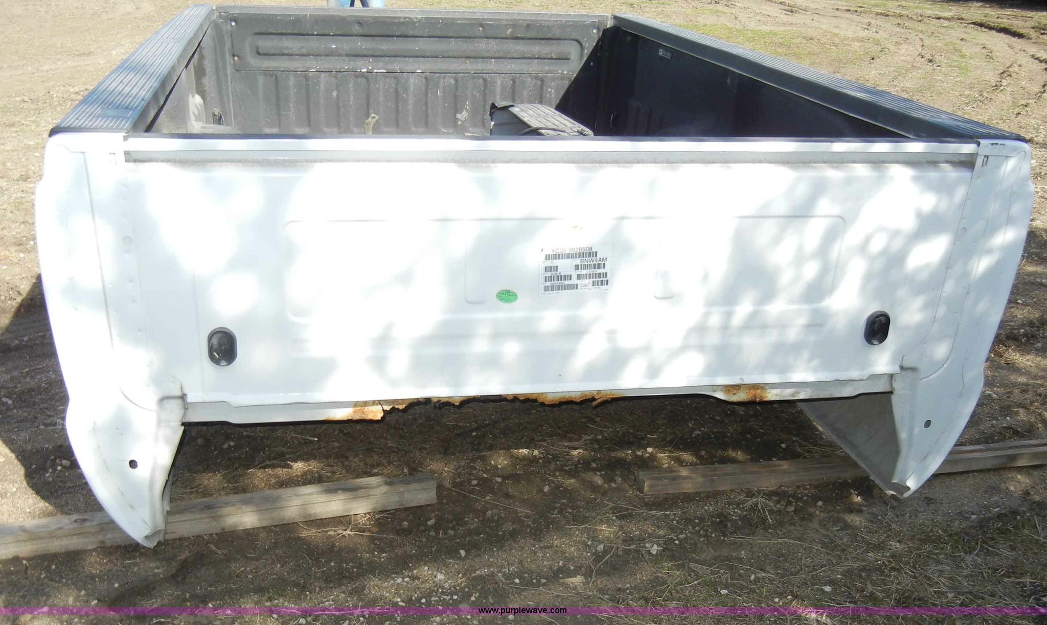 2000 Ford F250 pickup truck bed in Abilene, KS Item C4016 sold