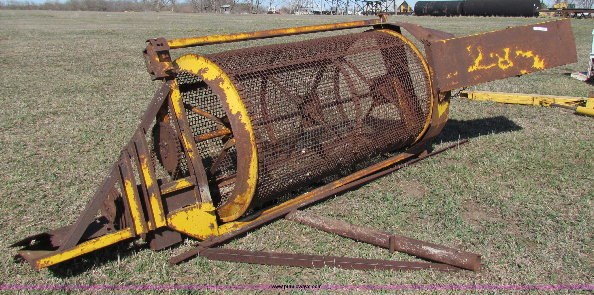 Rotary rock screen in Burden, KS Item I9697 sold Purple Wave