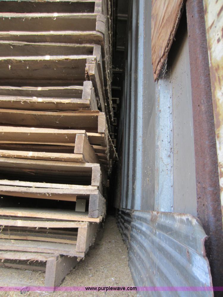 image for item A5600 1993 Trailmobile 53' semi van trailer