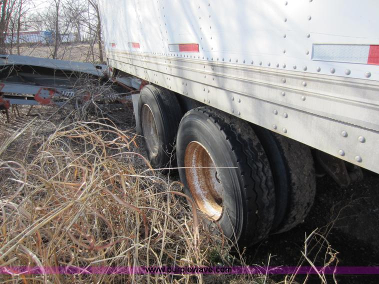 image for item A5600 1993 Trailmobile 53' semi van trailer