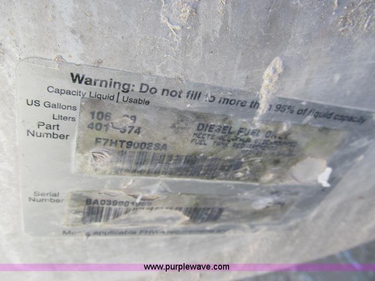 image for item A7505 1999 Sterling A9500 semi truck