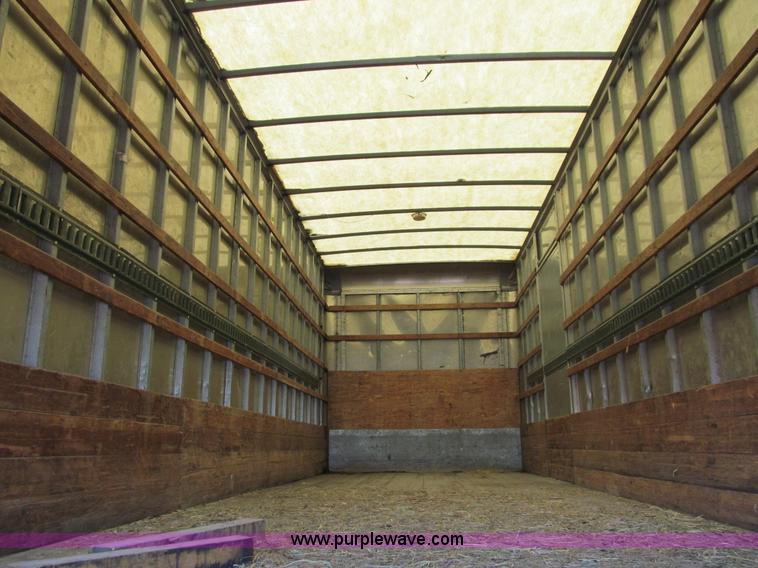 image for item A7506 1999 International 4700 box truck