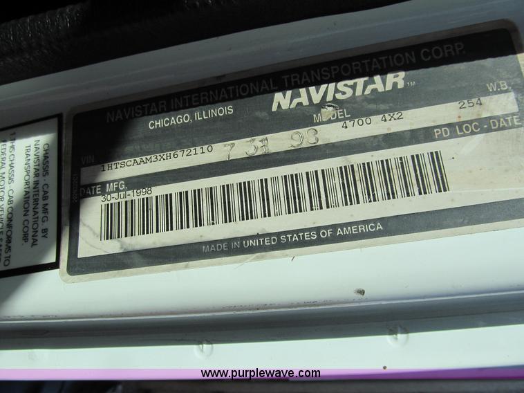 image for item A7506 1999 International 4700 box truck