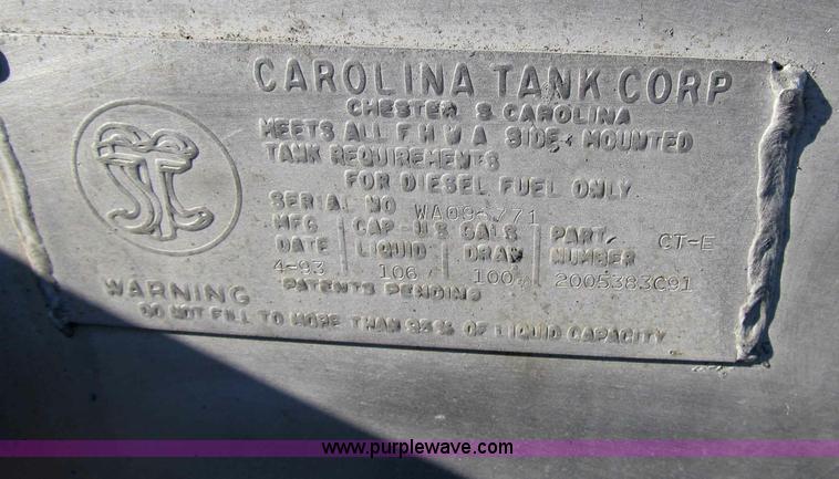 image for item A8075 1992 International 9400 semi truck