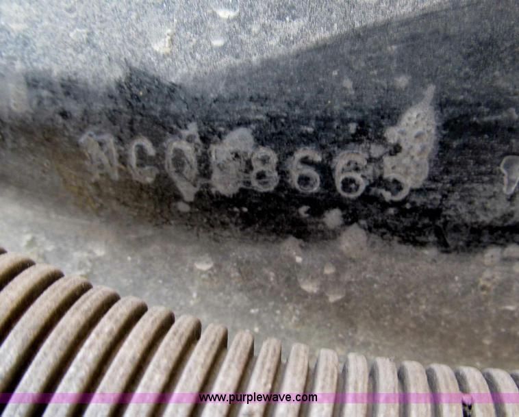 image for item A8075 1992 International 9400 semi truck