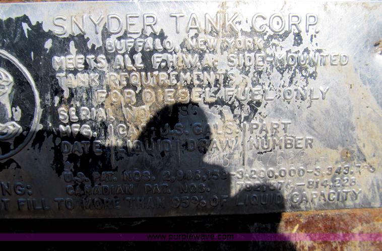 image for item A8076 1978 International F2554 dump truck