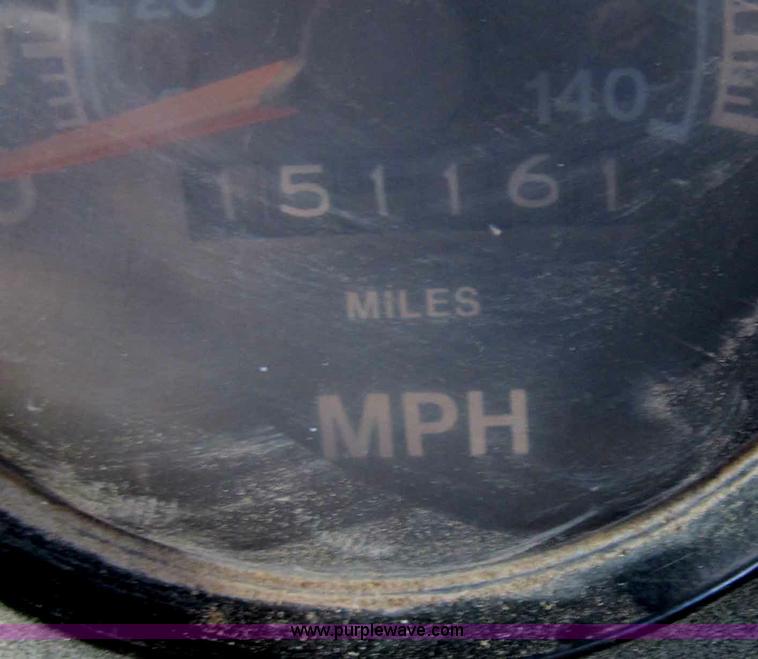 image for item A8076 1978 International F2554 dump truck