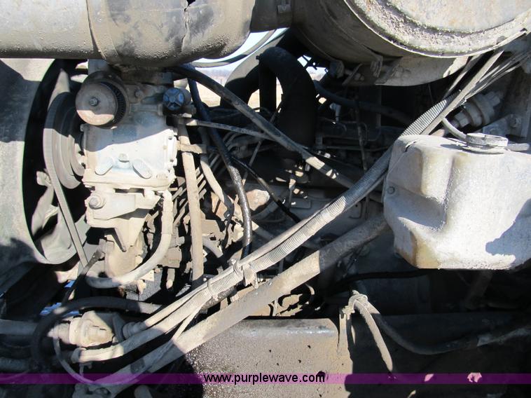 image for item A8076 1978 International F2554 dump truck