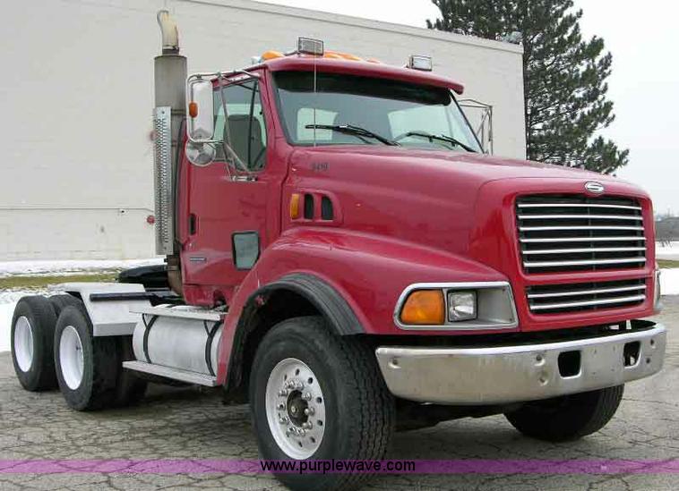 image for item B1009 1999 Sterling LT9522 T/A heavy spec lowboy truck tractor